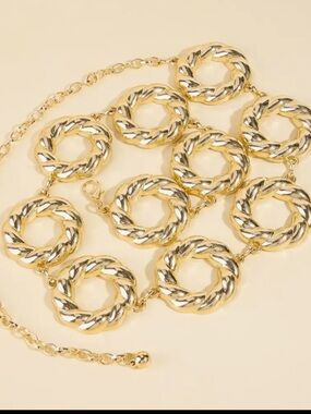 Gold Twisted Circle Link Chain Belt